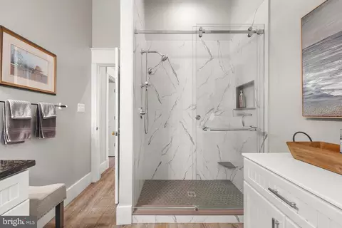 Bath - 990 Marzoff Rd, Deale, MD 20751 photo 6 of 6
