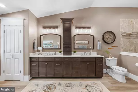 Bath - 990 Marzoff Rd, Deale, MD 20751 photo 3 of 6