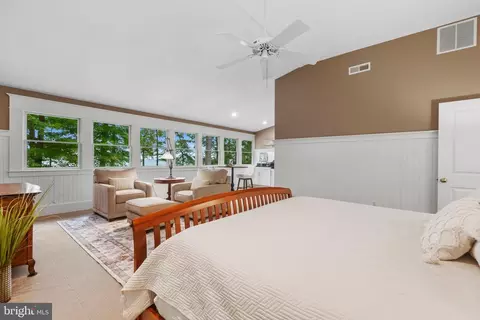 Bedroom - 990 Marzoff Rd, Deale, MD 20751 photo 1 of 8
