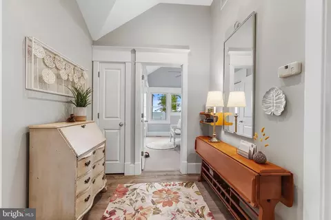 Entry Way - 990 Marzoff Rd, Deale, MD 20751 photo 11 of 11