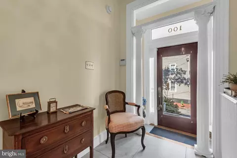 Entry Way - 100 Conduit St, Annapolis, MD 21401 photo 1 of 6