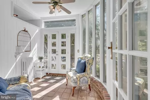 Exterior - 100 Conduit St, Annapolis, MD 21401 photo 7 of 19