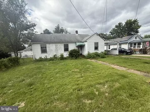 404 Maple Ln NW, Glen Burnie, MD 21061