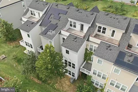 View/Area - 8279 Meadowood Dr, Hanover, MD 21076 photo 5 of 9