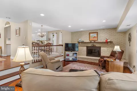 433 Yorkshire Dr, Severna Park, MD 21146