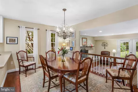 433 Yorkshire Dr, Severna Park, MD 21146