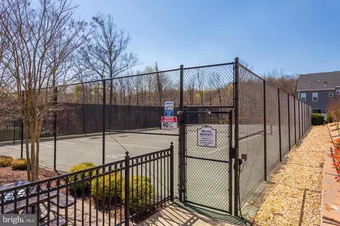 Exterior - 2526 Cherry Tree Rd, Hanover, MD 21076 photo 8 of 10