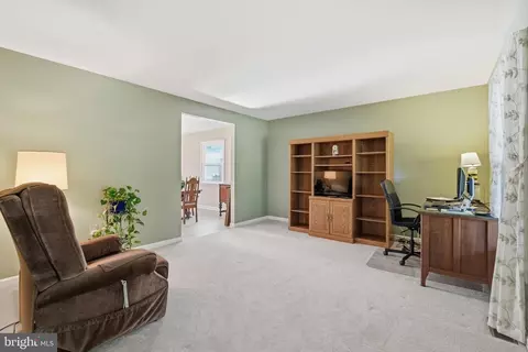 Living - 1247 Pekin Rd, Pasadena, MD 21122 photo 1 of 5