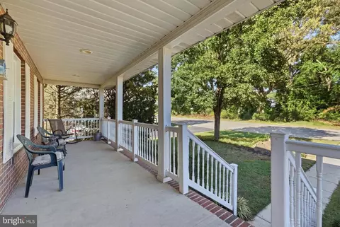 Exterior - 1247 Pekin Rd, Pasadena, MD 21122 photo 1 of 5