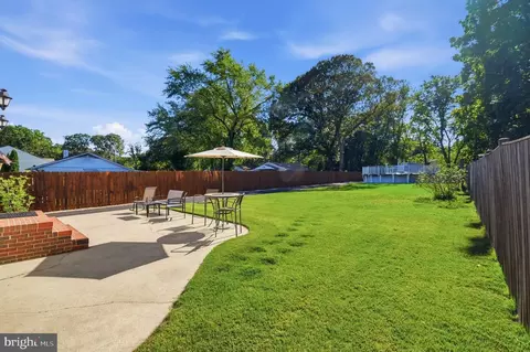Exterior - 1247 Pekin Rd, Pasadena, MD 21122 photo 3 of 5