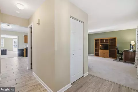 Entry Way - 1247 Pekin Rd, Pasadena, MD 21122 photo 1 of 2