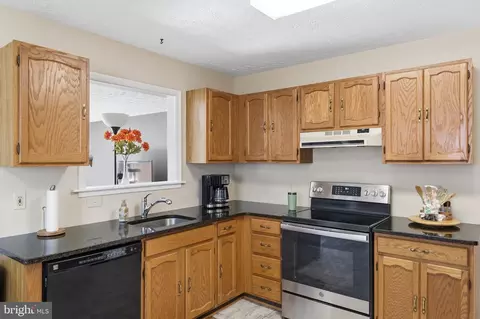 Kitchen - 1247 Pekin Rd, Pasadena, MD 21122 photo 2 of 2