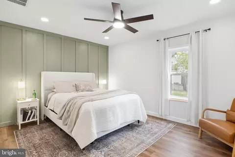 Bedroom - 7684 Pine Haven Dr, Pasadena, MD 21122 photo 1 of 3