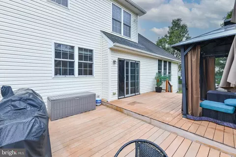 Exterior - 8145 Driver Ln, Severn, MD 21144 photo 6 of 9