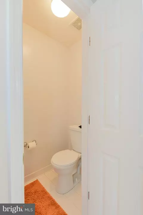 Bath - 8145 Driver Ln, Severn, MD 21144 photo 7 of 8