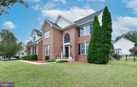 Exterior - 8145 Driver Ln, Severn, MD 21144 photo 3 of 9