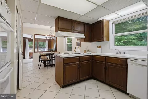 Kitchen - 1598 Chocataw Rd, Arnold, MD 21012 photo 1 of 2