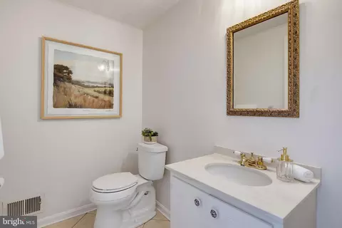 Bath - 1598 Chocataw Rd, Arnold, MD 21012 photo 1 of 4