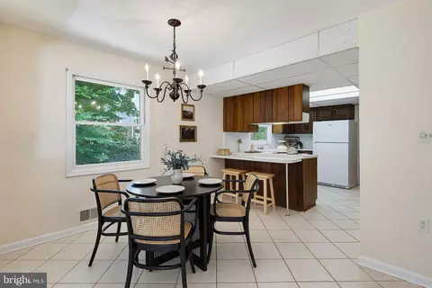 Dining - 1598 Chocataw Rd, Arnold, MD 21012 photo 3 of 4