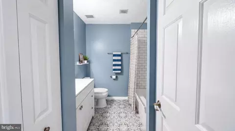 Entry Way - 779 Pine Drift Dr, Odenton, MD 21113 photo 8 of 8