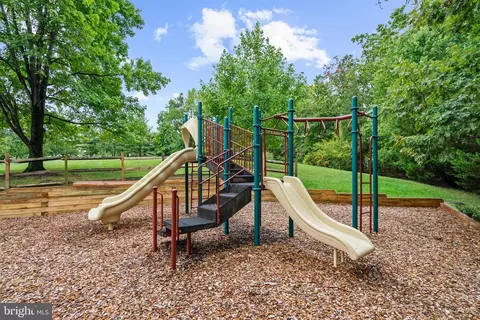 View/Area - 779 Pine Drift Dr, Odenton, MD 21113 photo 1 of 14
