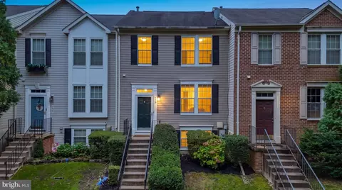 779 Pine Drift Dr, Odenton, MD 21113