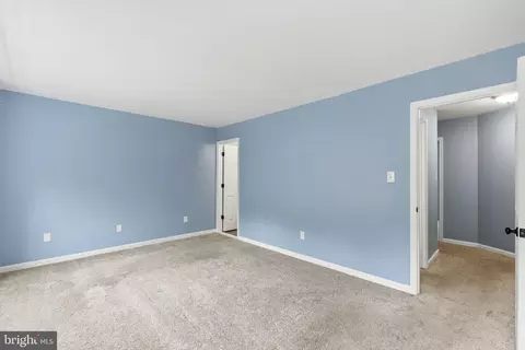Entry Way - 7819 Leonardo Ct, Pasadena, MD 21122 photo 5 of 7