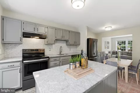 Kitchen - 7819 Leonardo Ct, Pasadena, MD 21122 photo 1 of 3