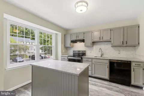Kitchen - 7819 Leonardo Ct, Pasadena, MD 21122 photo 3 of 3