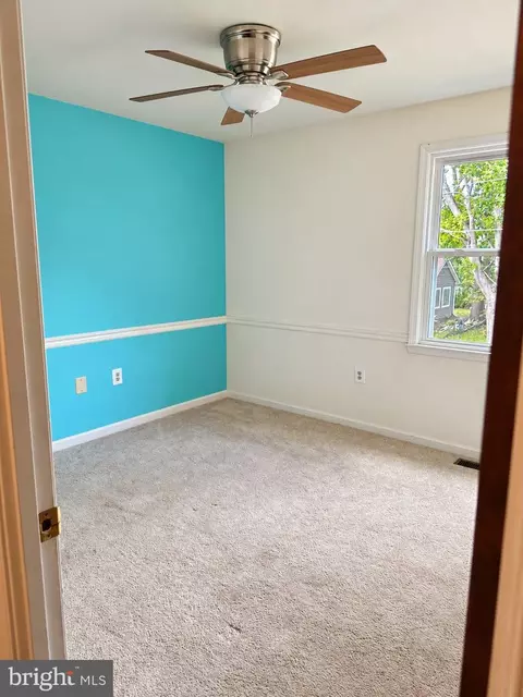 Bedroom - 1183 Cedar Ave, Shady Side, MD 20764 photo 3 of 3