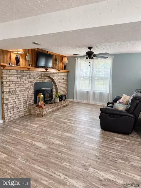 Living - 1183 Cedar Ave, Shady Side, MD 20764 photo 2 of 2