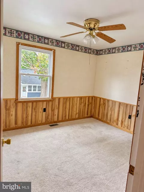 Bedroom - 1183 Cedar Ave, Shady Side, MD 20764 photo 2 of 3