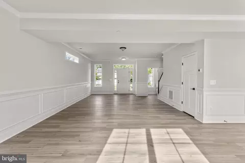 Living - 3734 3rd Ave, Edgewater, MD 21037 photo 5 of 6