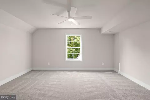 Bedroom - 3734 3rd Ave, Edgewater, MD 21037 photo 9 of 10