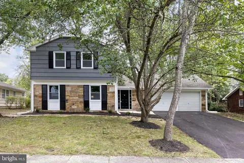 1721 Tipton Dr, Crofton, MD 21114