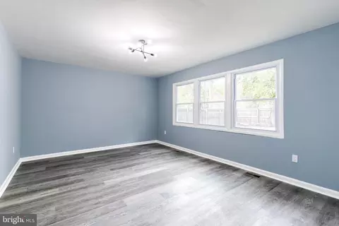 Living - 1721 Tipton Dr, Crofton, MD 21114 photo 5 of 5