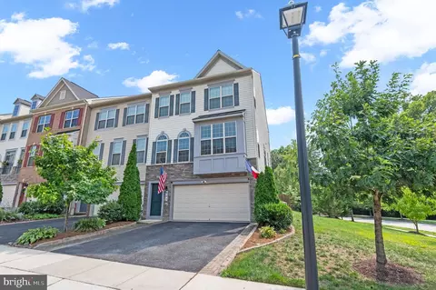 Exterior - 903 Whitstable Blvd, Arnold, MD 21012 photo 4 of 9