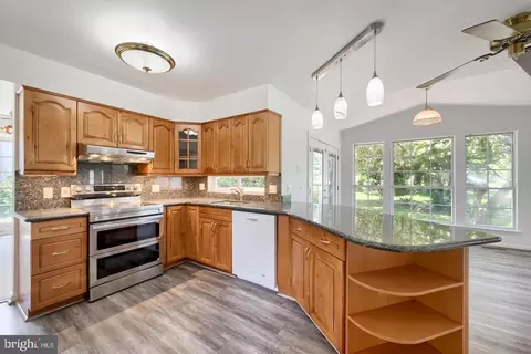 Kitchen - 143 Bragg Blvd, Odenton, MD 21113 photo 2 of 4
