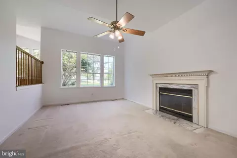 Living - 143 Bragg Blvd, Odenton, MD 21113 photo 10 of 11