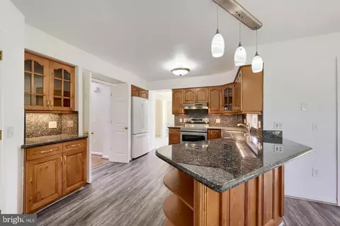 Kitchen - 143 Bragg Blvd, Odenton, MD 21113 photo 3 of 4