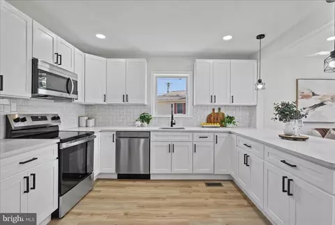 936 Genine Ct, Glen Burnie, MD 21060