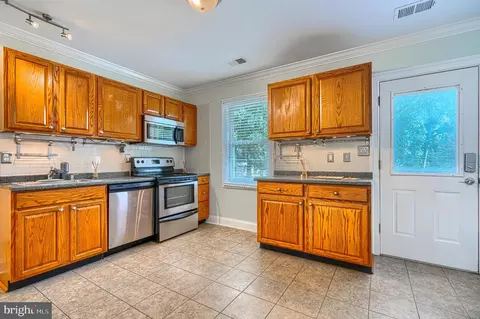 Kitchen - 319 Dorchester Road Rd, Pasadena, MD 21122 photo 1 of 2
