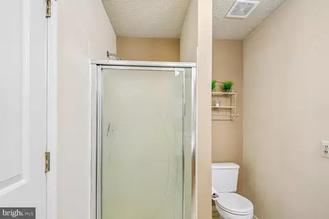 Bath - 2610 Worrell Ct, Crofton, MD 21114 photo 2 of 3