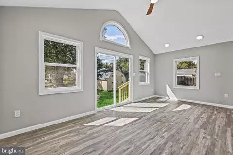 909 Genine Dr, Glen Burnie, MD 21060