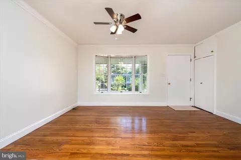Living - 416 Walnut Dr, Annapolis, MD 21403 photo 2 of 8