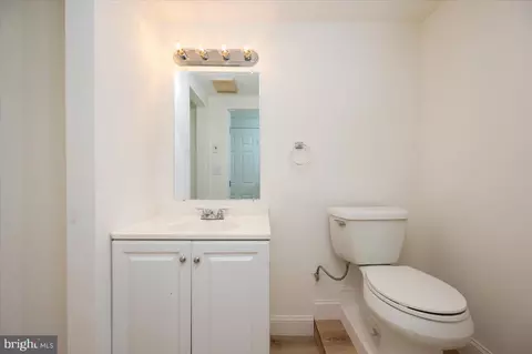 Bath - 416 Walnut Dr, Annapolis, MD 21403 photo 3 of 3