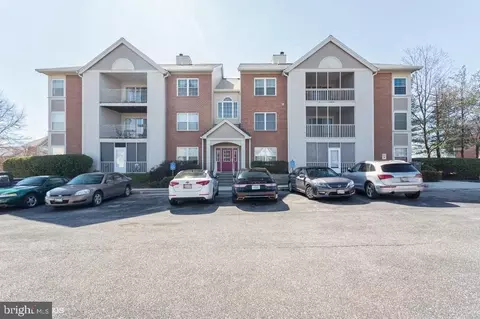 300 Blue Water Ct #302, Glen Burnie, MD 21060