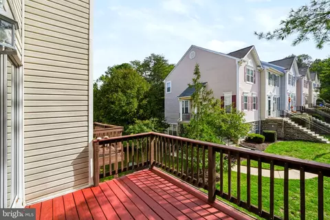 Exterior - 8635 Willow Leaf Ln, Odenton, MD 21113 photo 4 of 5