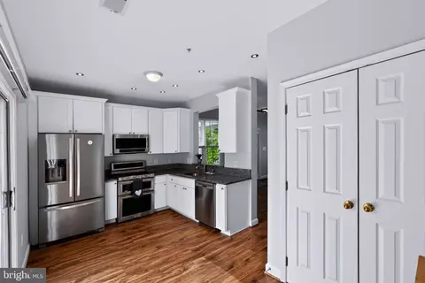 Kitchen - 8635 Willow Leaf Ln, Odenton, MD 21113 photo 1 of 3