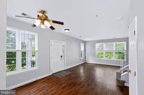 Living - 8635 Willow Leaf Ln, Odenton, MD 21113 photo 1 of 4